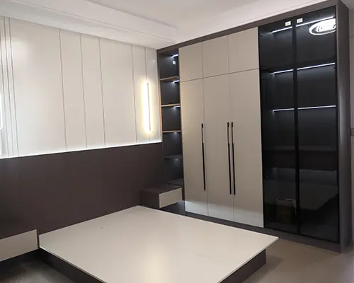 Як пачысціць драўляны шафа Як пачысціць драўляны шафа